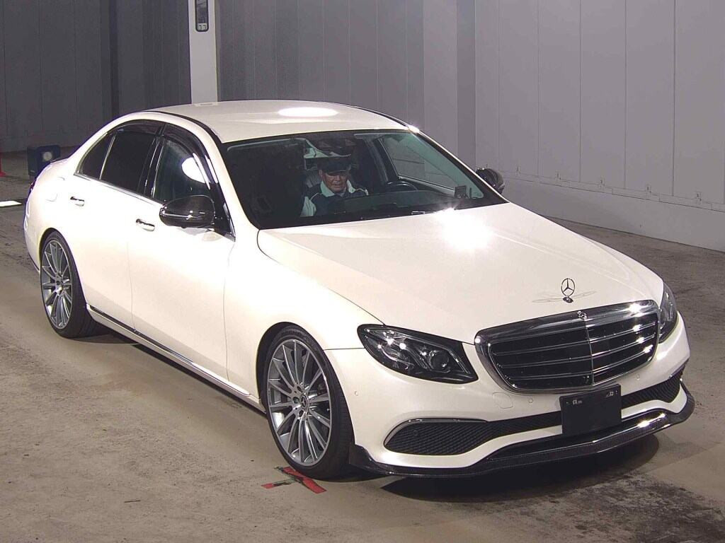 Mercedes-Benz E-Class 2017 z aukcji japońskiej