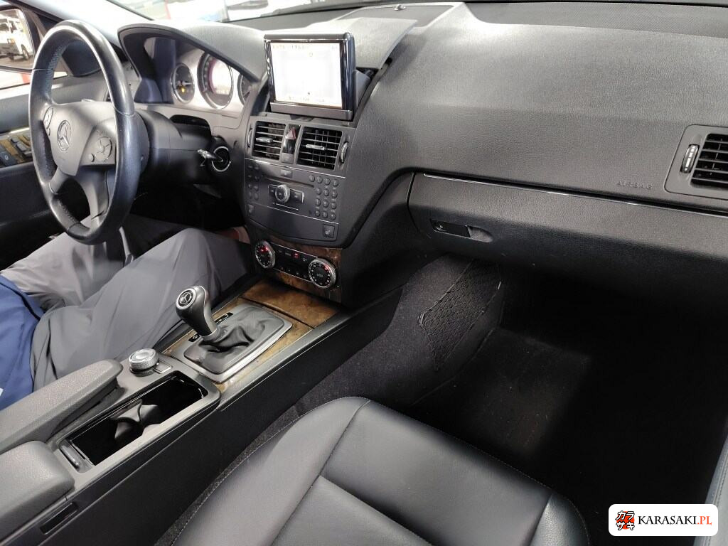 2008 Mercedes-Benz C-Class 4D C250 Avantgarde 5