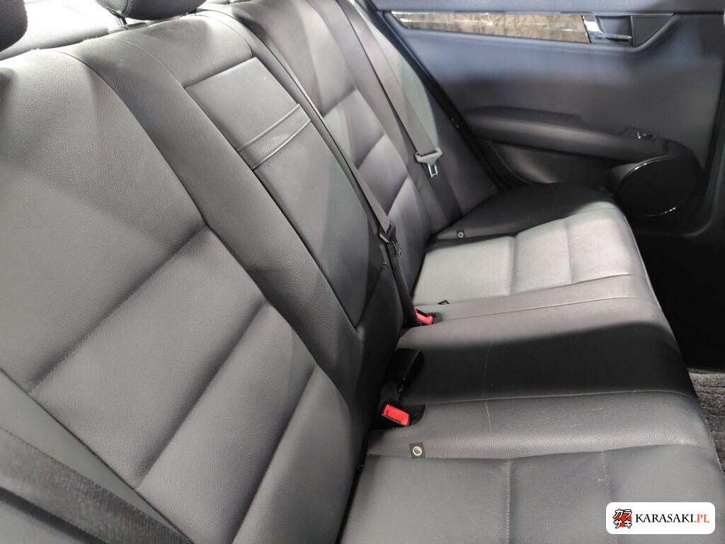 2008 Mercedes-Benz C-Class 4D C250 Avantgarde 6
