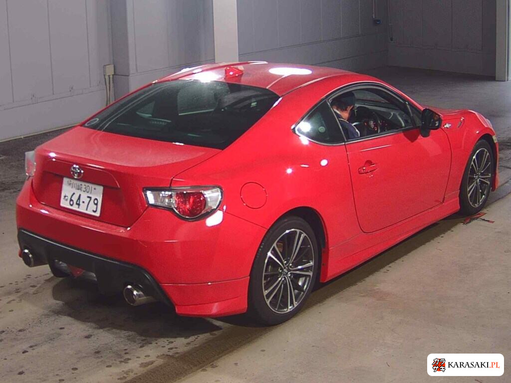 Toyota 86 2015 z aukcji japońskiej
