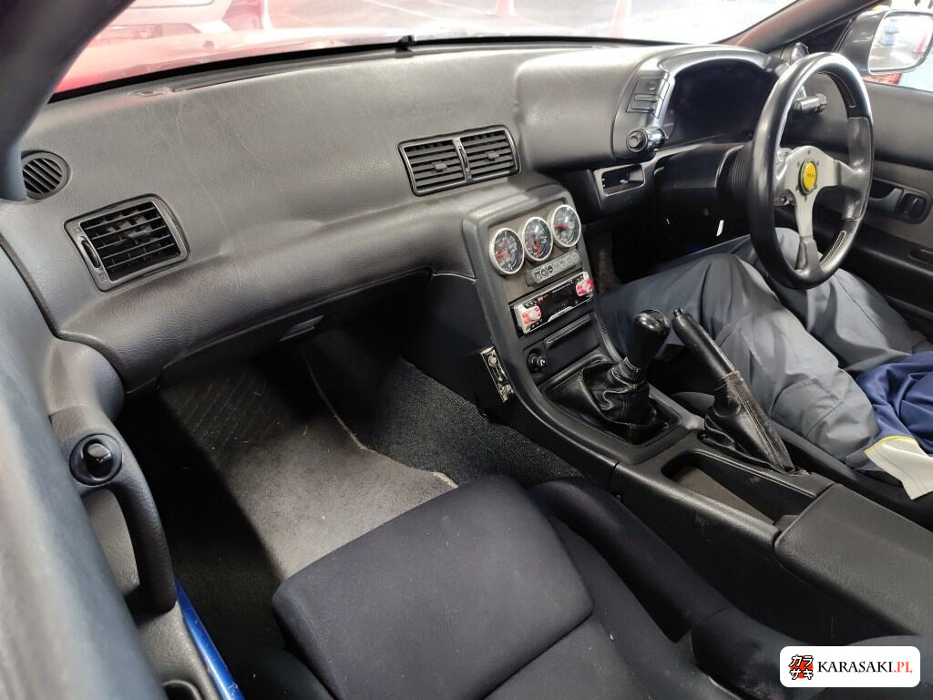 Nissan Skyline 1992 z aukcji japońskiej