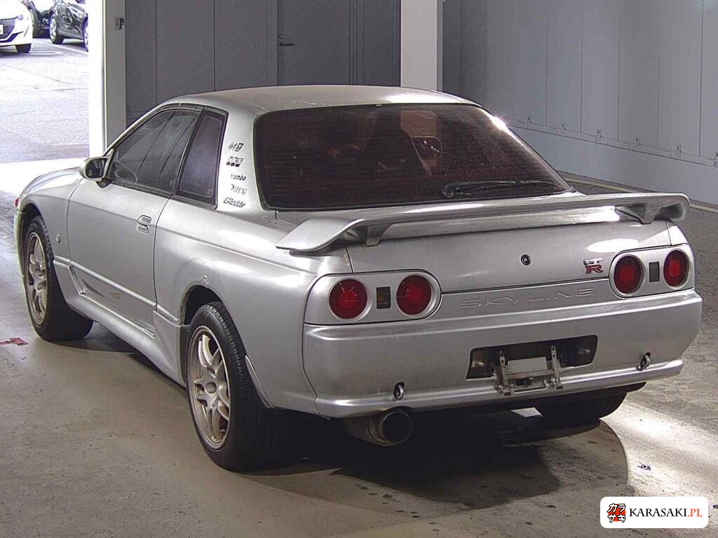 Nissan Skyline 1992 z aukcji japońskiej