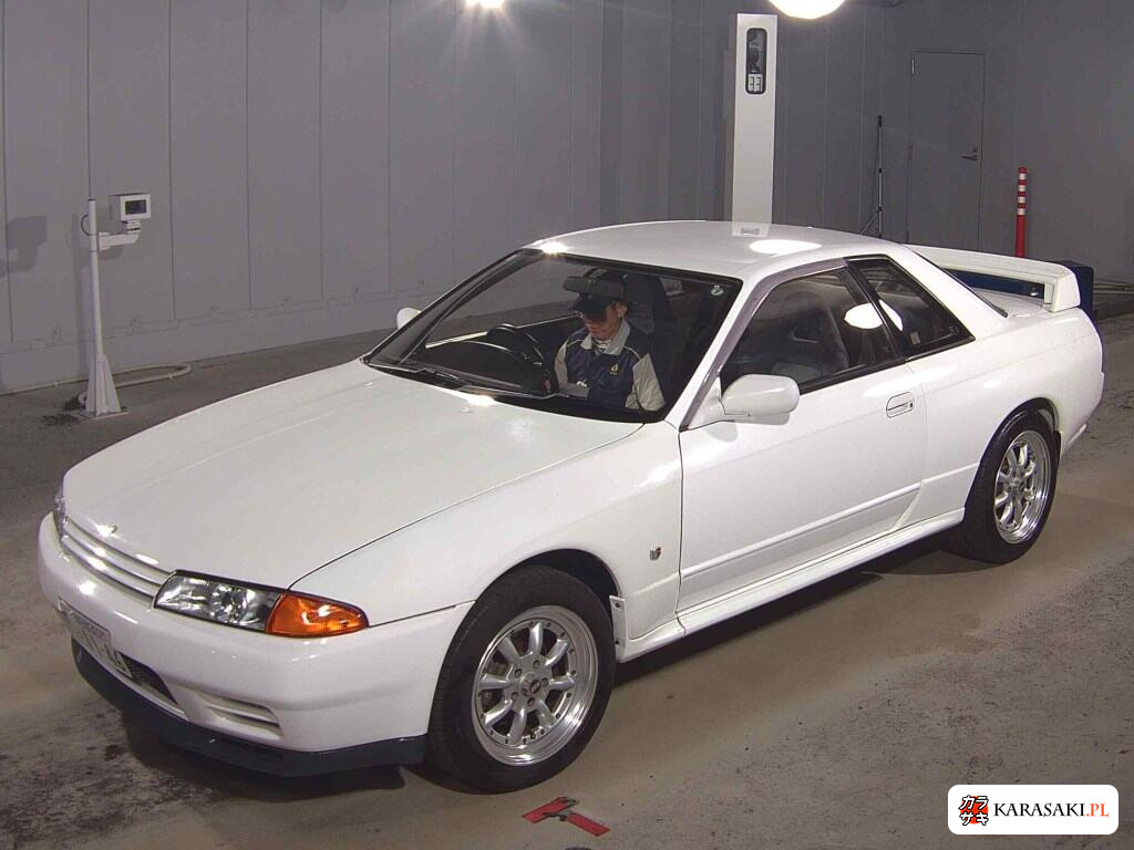 Nissan Skyline 1992 z aukcji japońskiej