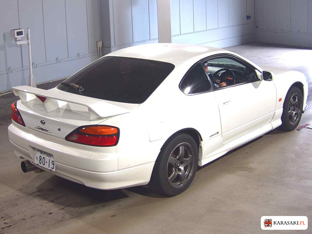 Nissan Silvia 2001 z aukcji japońskiej