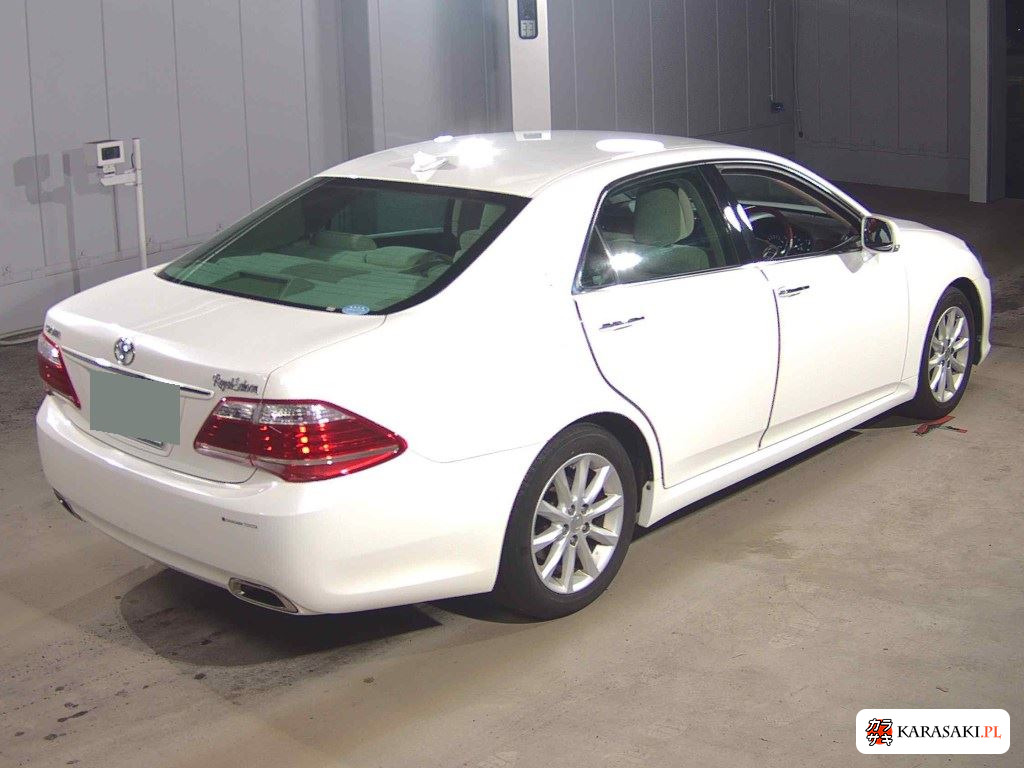Toyota Crown 2012 z aukcji japońskiej