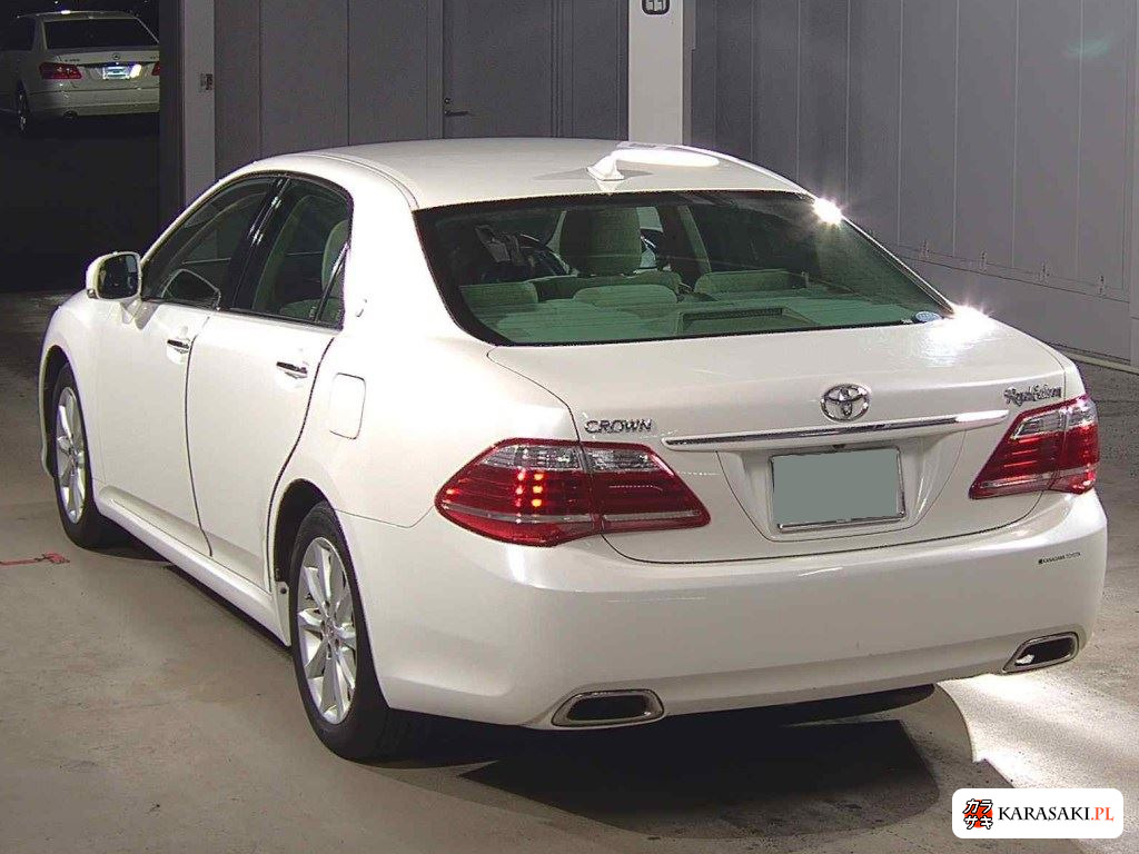 Toyota Crown 2012 z aukcji japońskiej