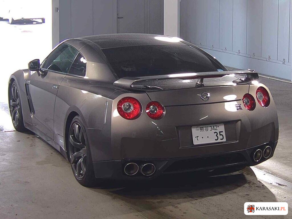 Nissan GT-R 2008 z aukcji japońskiej