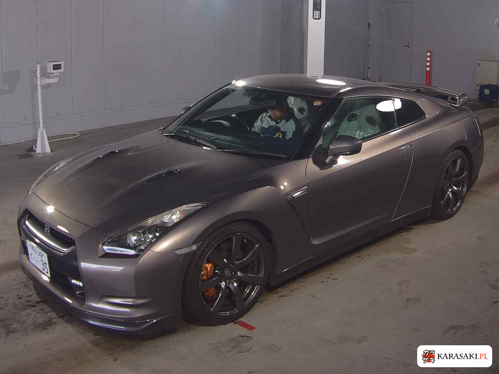 Nissan GT-R 2008 z aukcji japońskiej