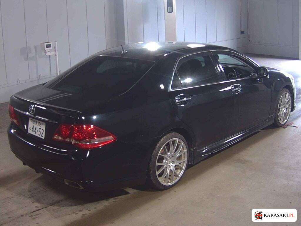 Toyota Crown 2008 z aukcji japońskiej