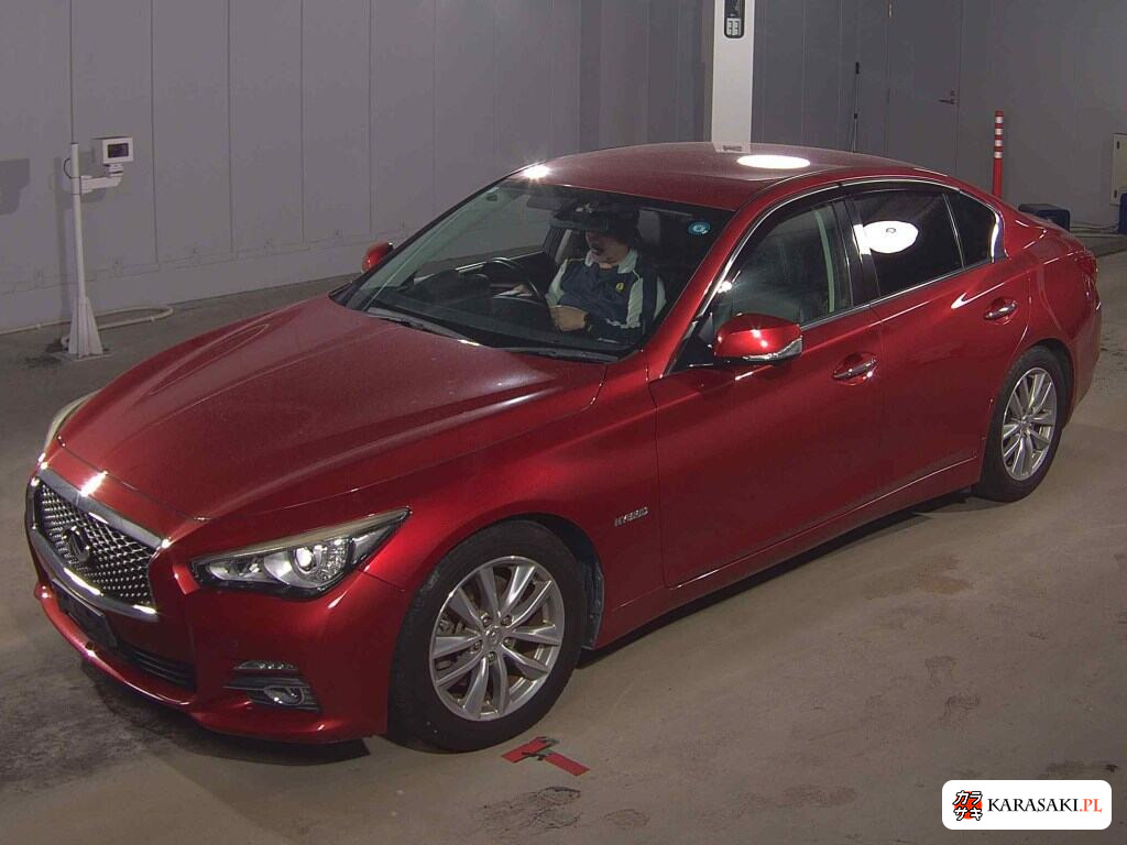 Nissan Skyline 2015 z aukcji japońskiej