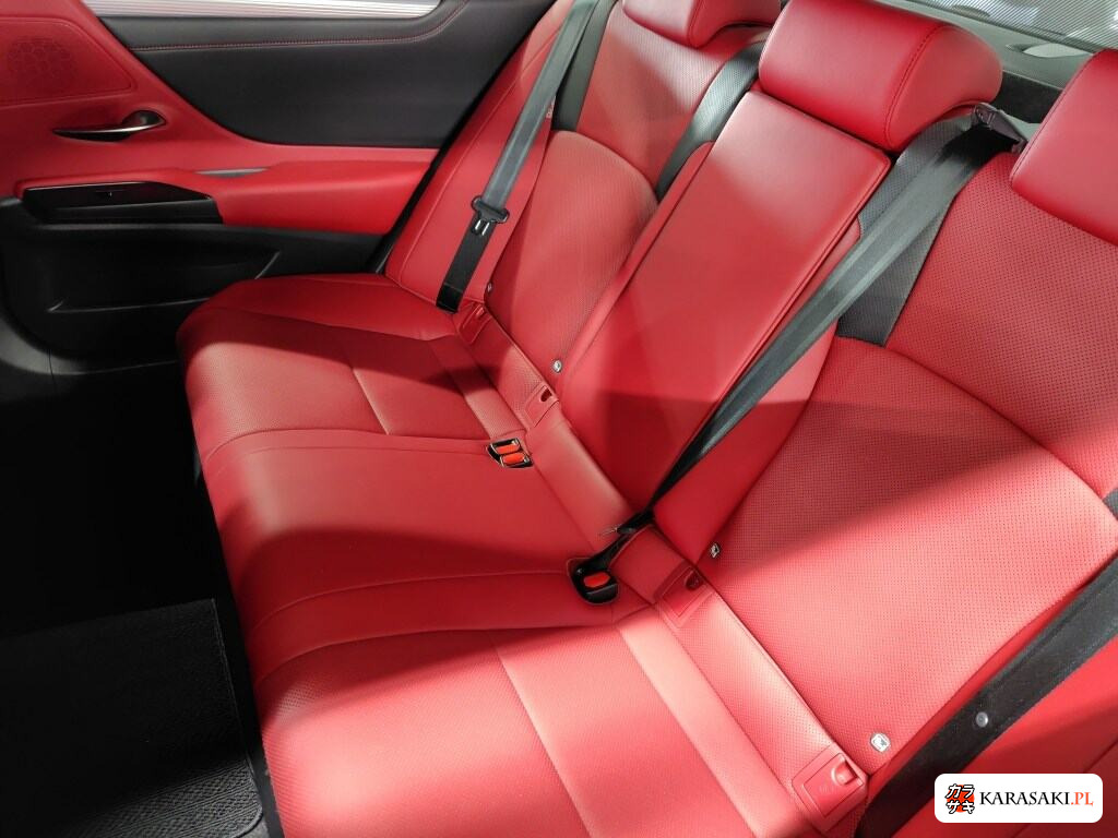 Lexus Es 2019 z aukcji japońskiej