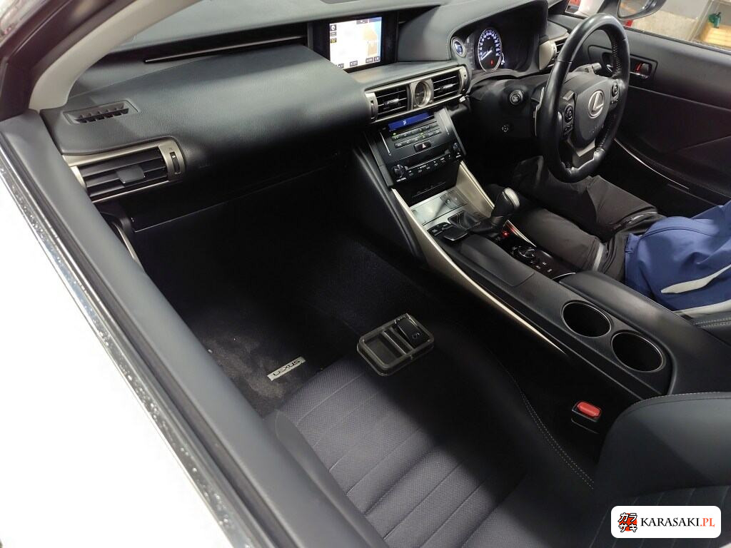 Lexus Is 2014 z aukcji japońskiej
