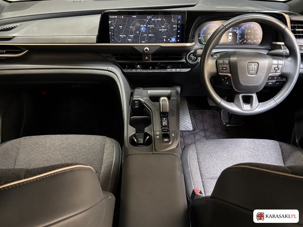 Toyota Crown Crossover 2024 z aukcji japońskiej