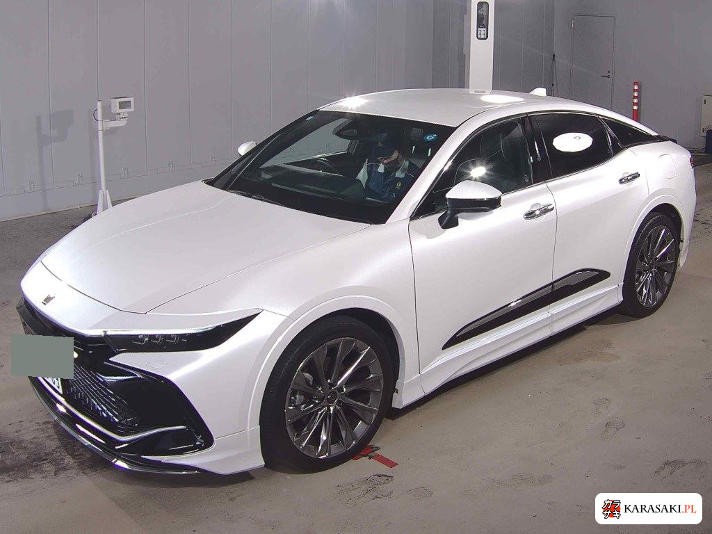 Toyota Crown Crossover 2024 z aukcji japońskiej