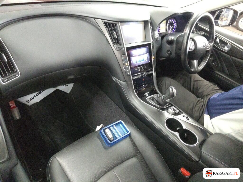 Nissan Skyline 2015 z aukcji japońskiej