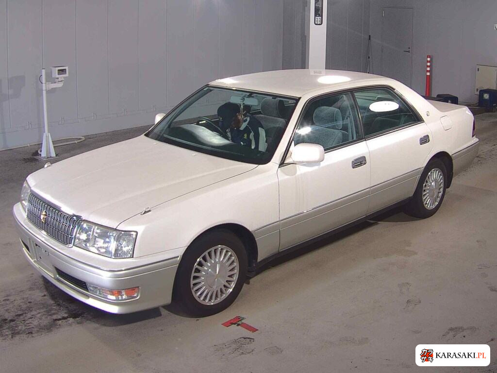 Toyota Crown 1999 z aukcji japońskiej