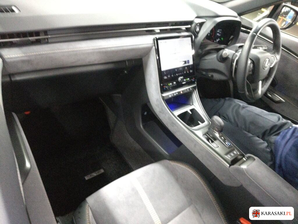 Lexus LBX 2024 z aukcji japońskiej