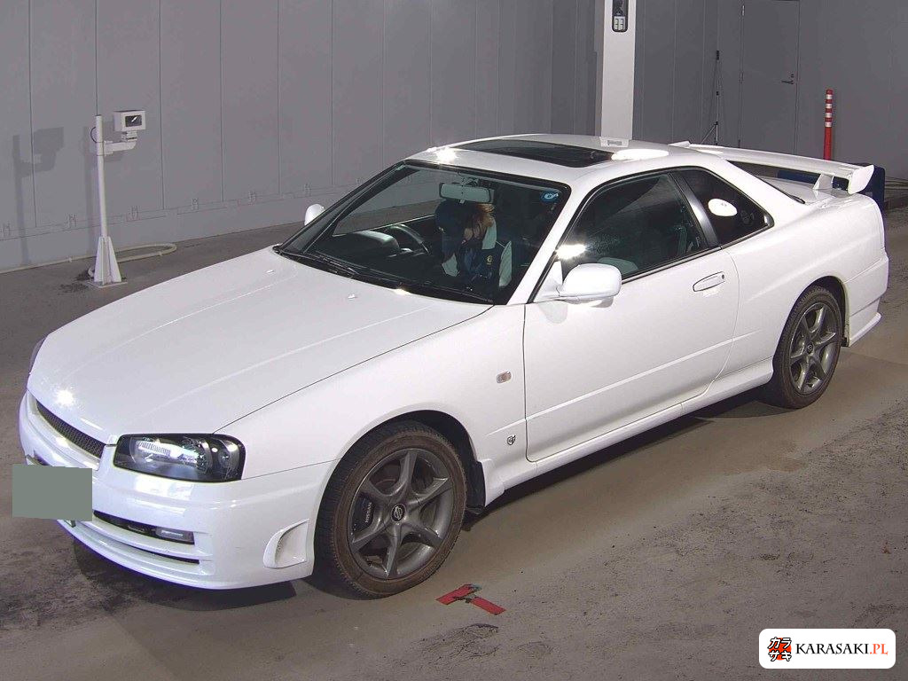 Nissan Skyline 2001 z aukcji japońskiej