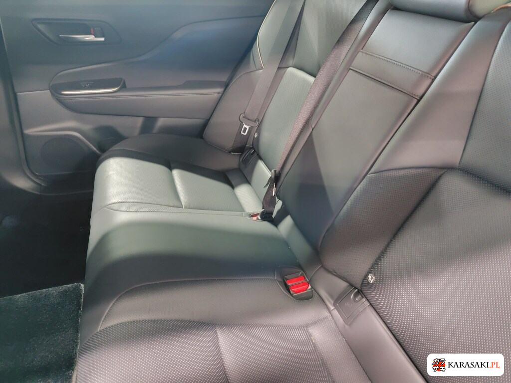 Toyota Crown Crossover 2023 z aukcji japońskiej