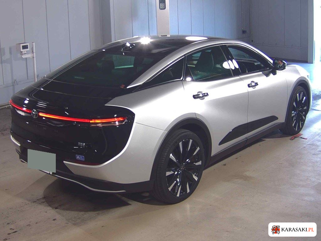 Toyota Crown Crossover 2023 z aukcji japońskiej