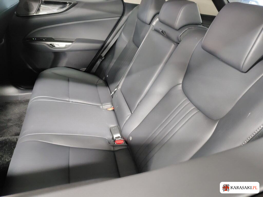 Lexus NX 2025 z aukcji japońskiej