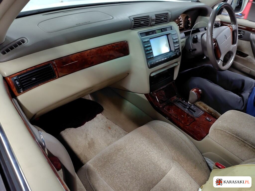 Toyota Crown Estate 2000 z aukcji japońskiej