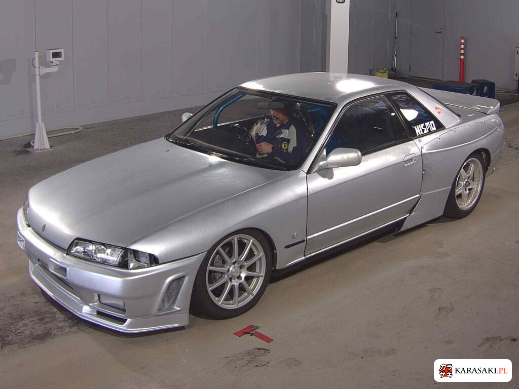 Nissan Skyline 1993 z aukcji japońskiej