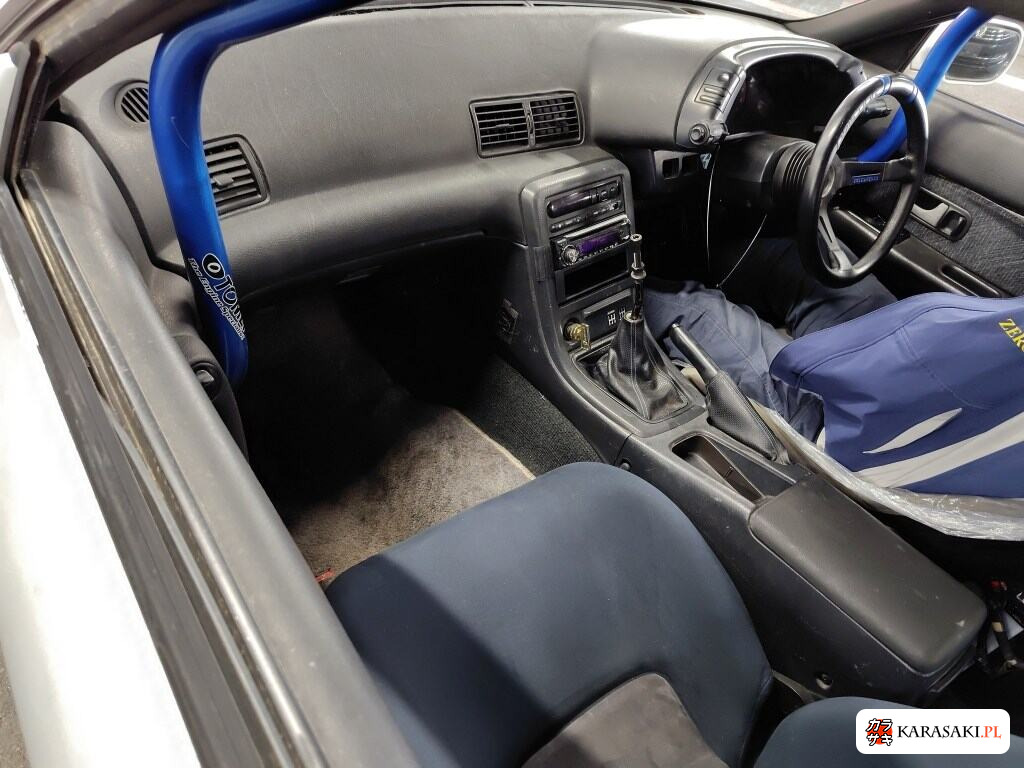 Nissan Skyline 1993 z aukcji japońskiej