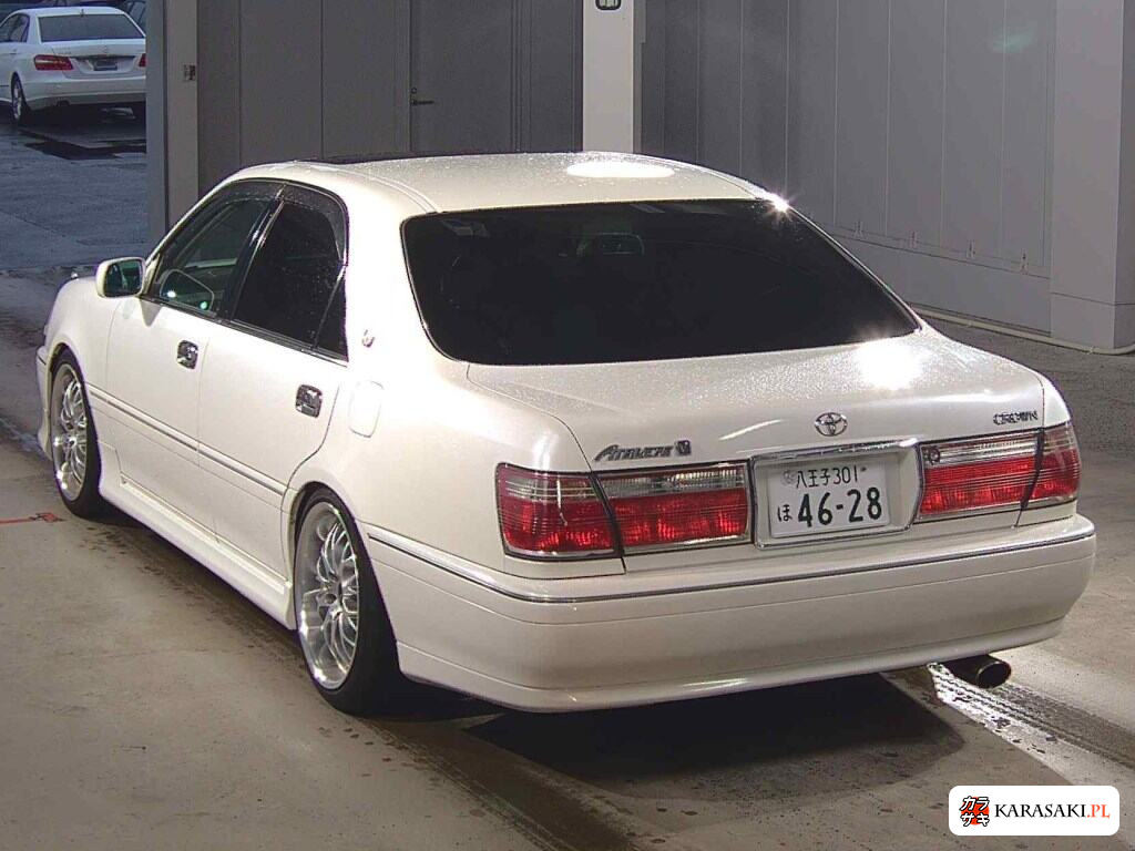 Toyota Crown 2000 z aukcji japońskiej