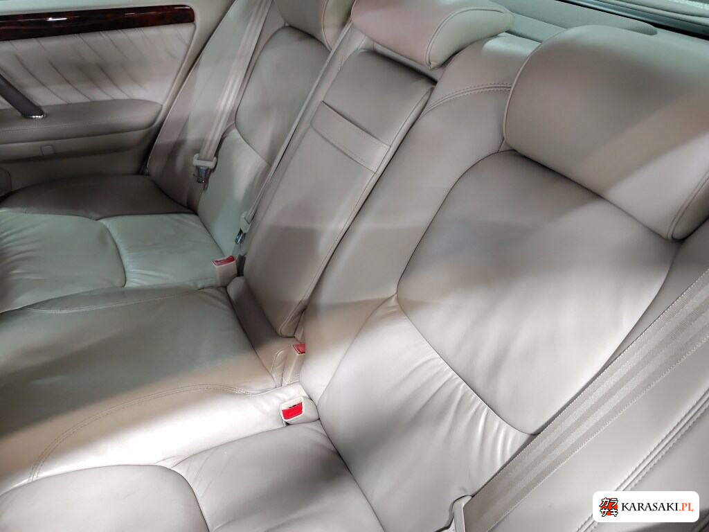 Toyota Crown 2000 z aukcji japońskiej