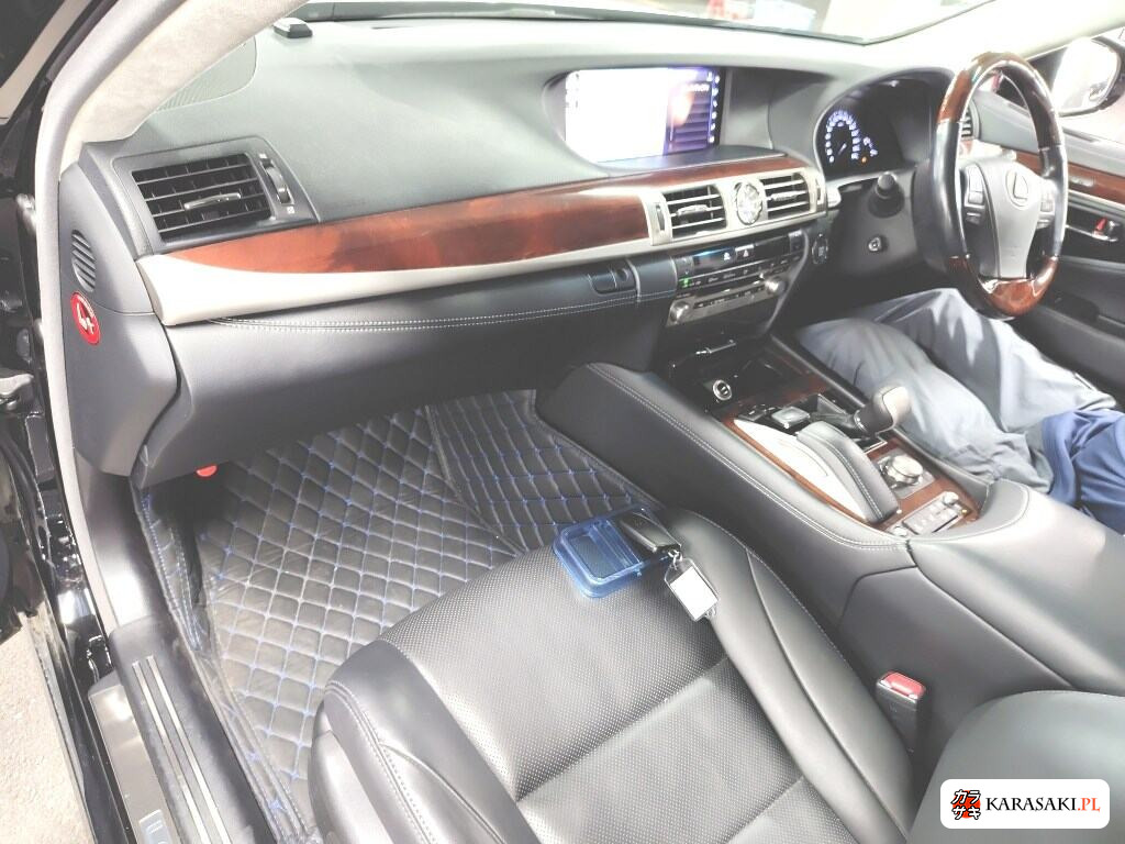 Lexus LS 2016 z aukcji japońskiej