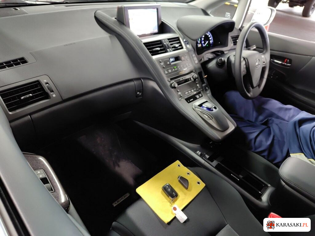 Lexus HS 2012 z aukcji japońskiej