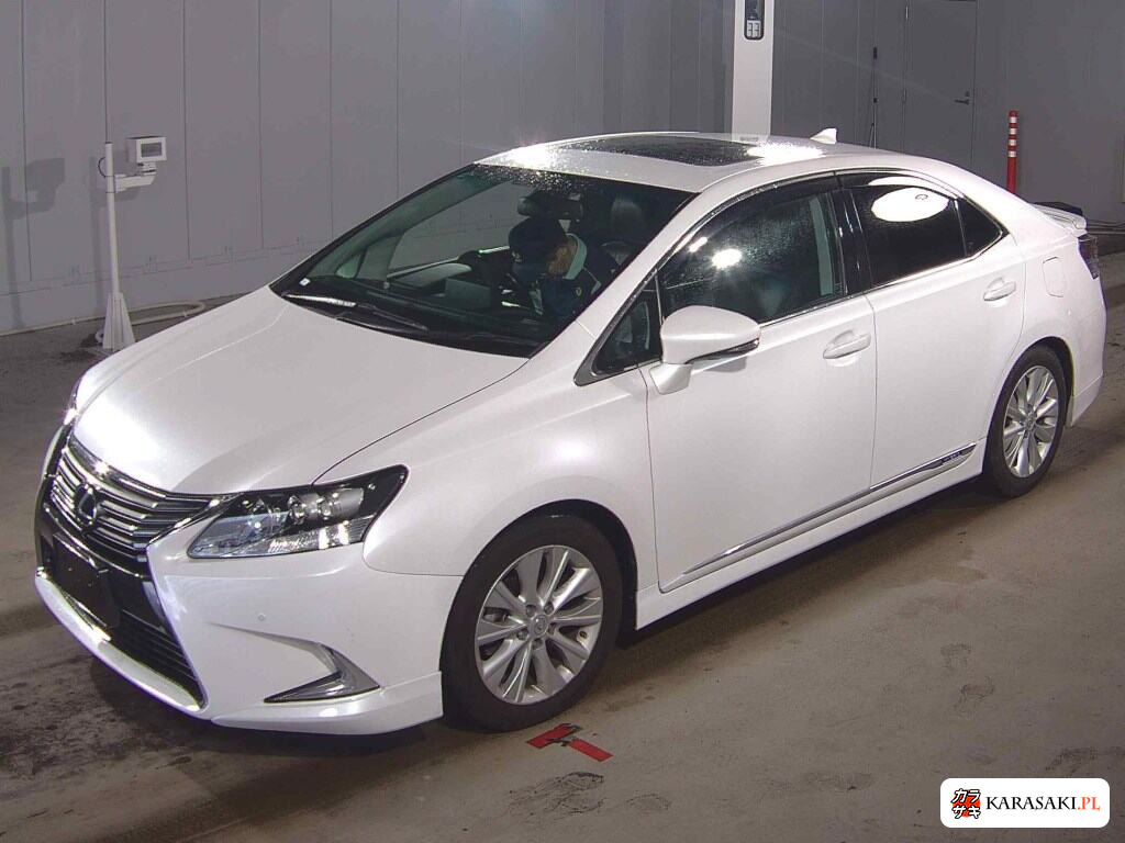 Lexus HS 2016 z aukcji japońskiej
