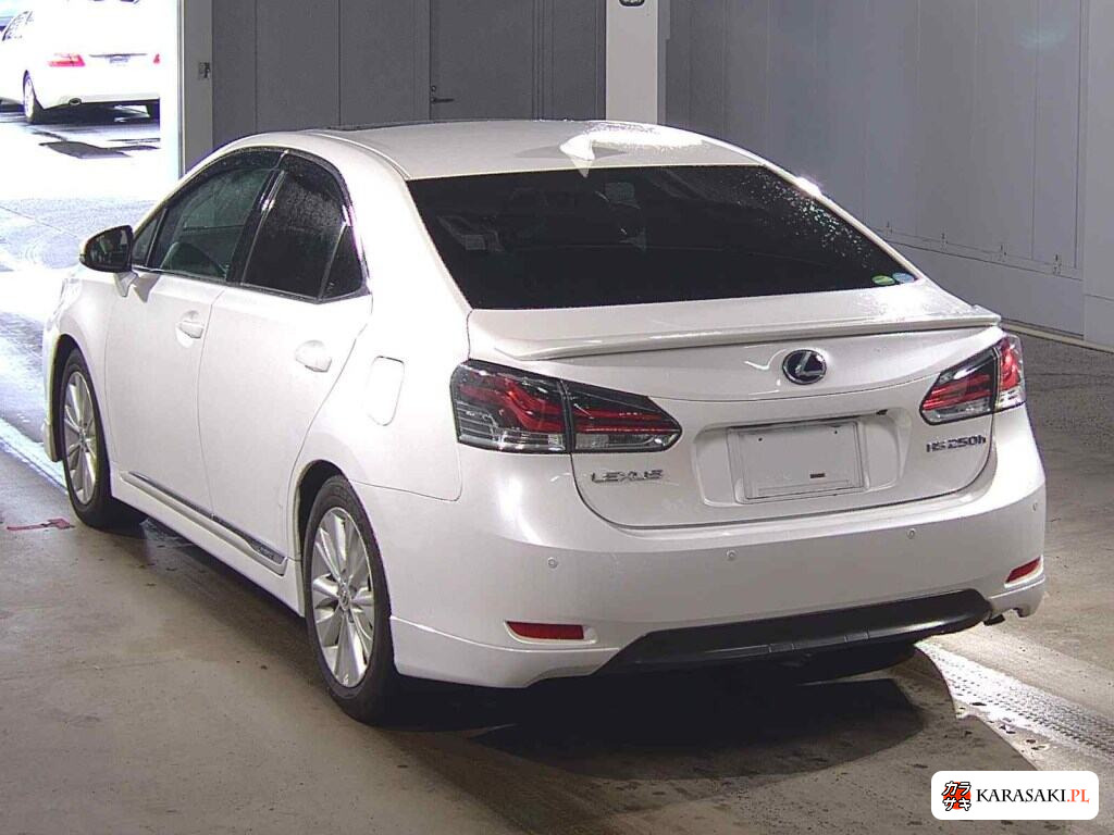 Lexus HS 2016 z aukcji japońskiej