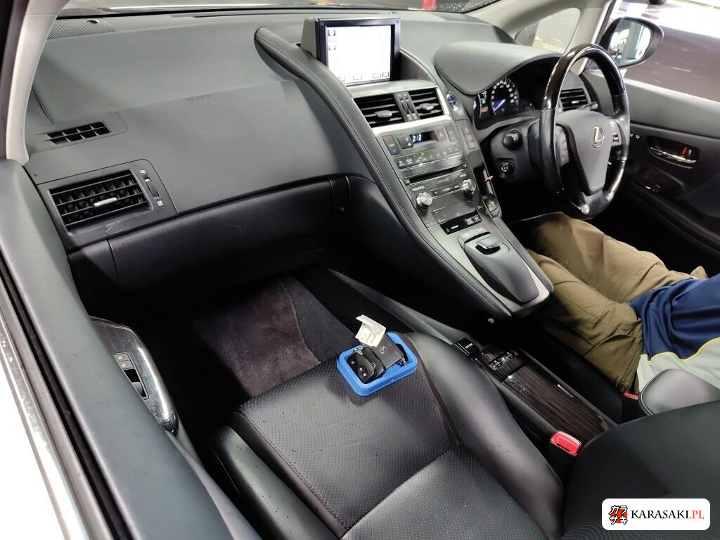 Lexus HS 2016 z aukcji japońskiej