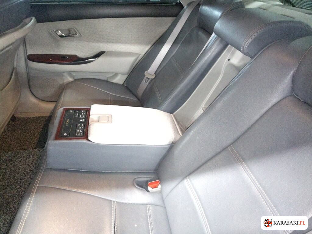 Toyota Crown 2008 z aukcji japońskiej