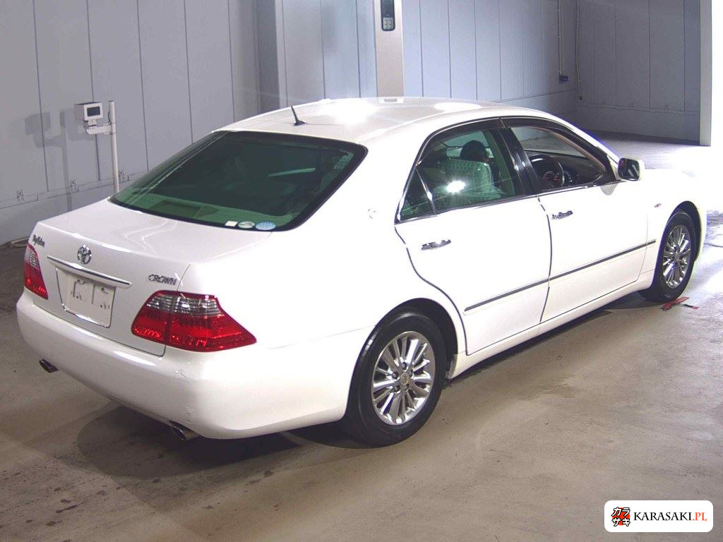 Toyota Crown 2006 z aukcji japońskiej