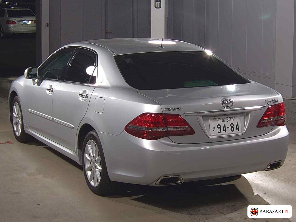 Toyota Crown 2009 z aukcji japońskiej