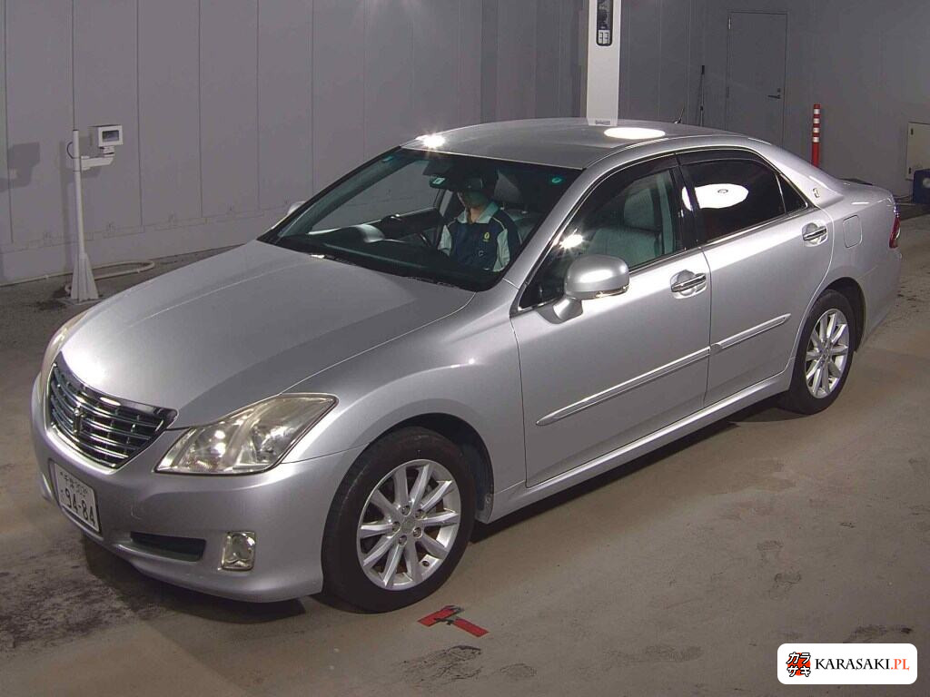 Toyota Crown 2009 z aukcji japońskiej