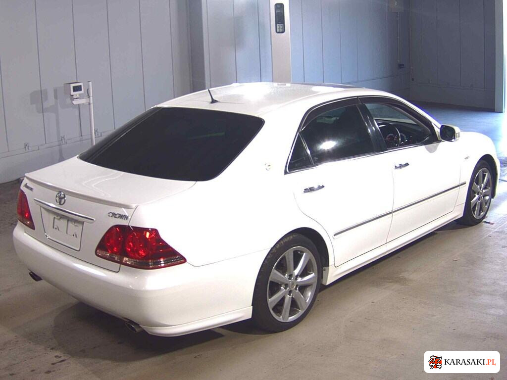 Toyota Crown 2006 z aukcji japońskiej