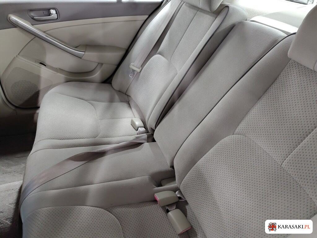 Nissan Skyline 2004 z aukcji japońskiej