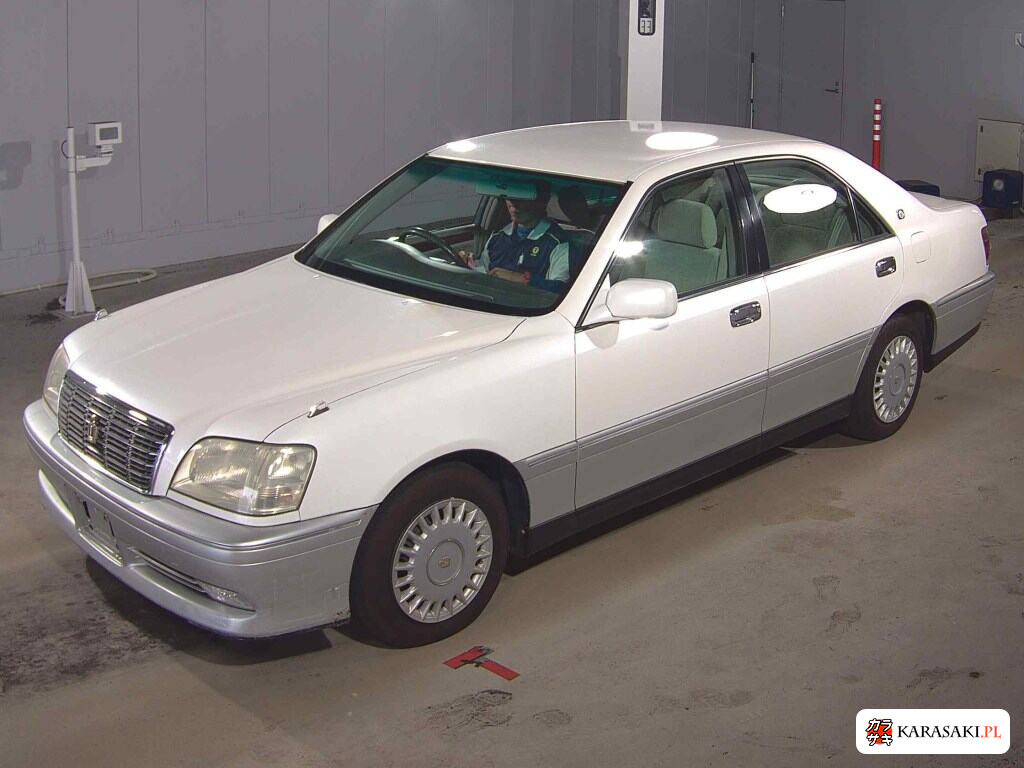 Toyota Crown 2000 z aukcji japońskiej