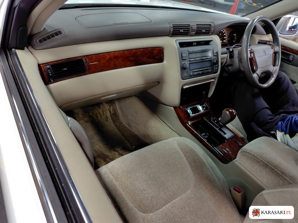 Toyota Crown 2000 z aukcji japońskiej
