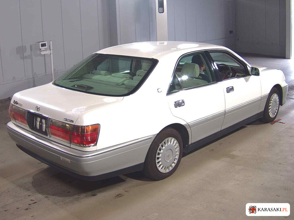 Toyota Crown 2000 z aukcji japońskiej
