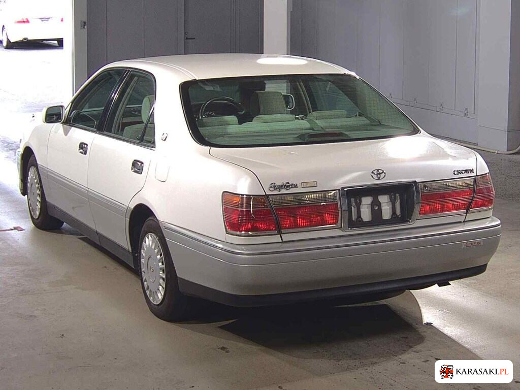 Toyota Crown 2000 z aukcji japońskiej