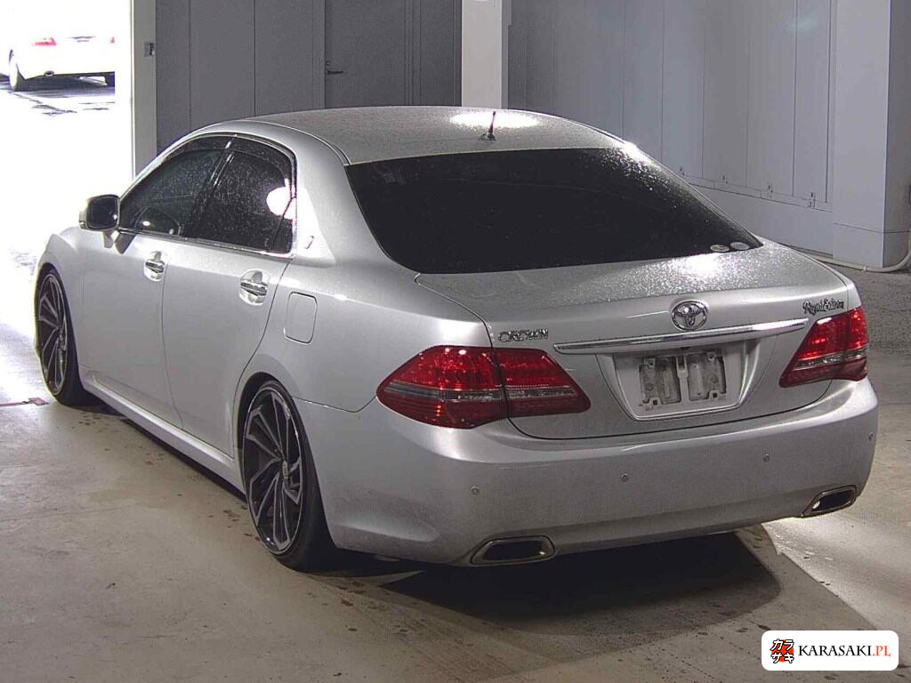 Toyota Crown 2009 z aukcji japońskiej