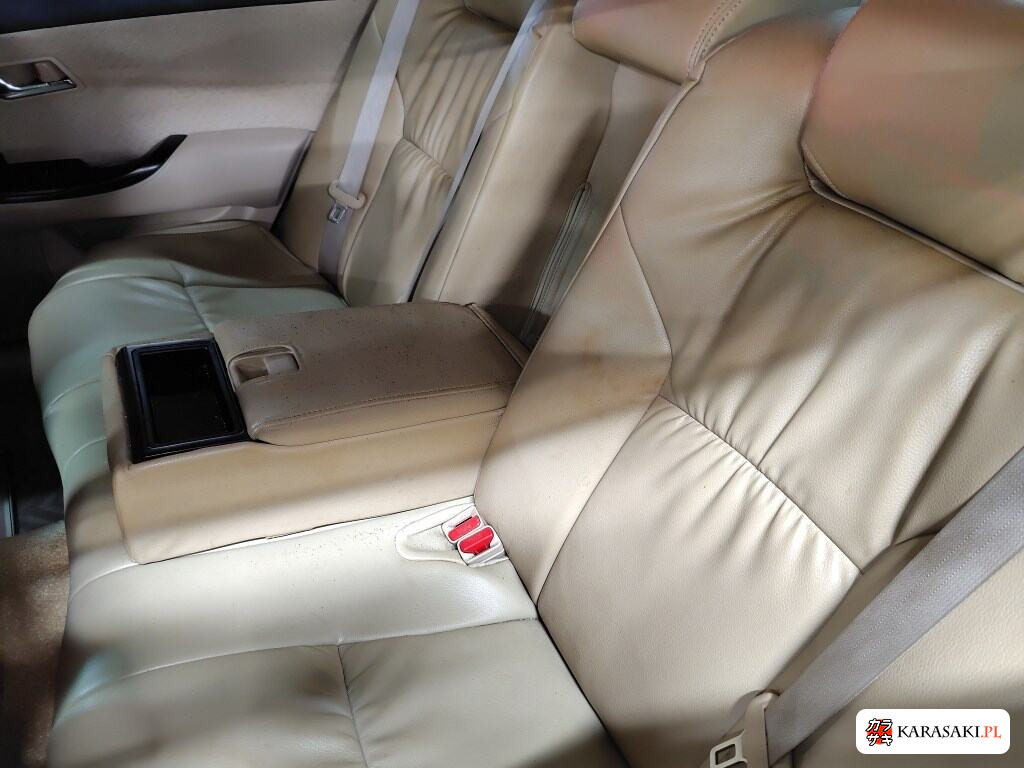 Toyota Crown 2009 z aukcji japońskiej