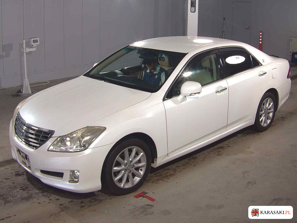 Toyota Crown 2009 z aukcji japońskiej