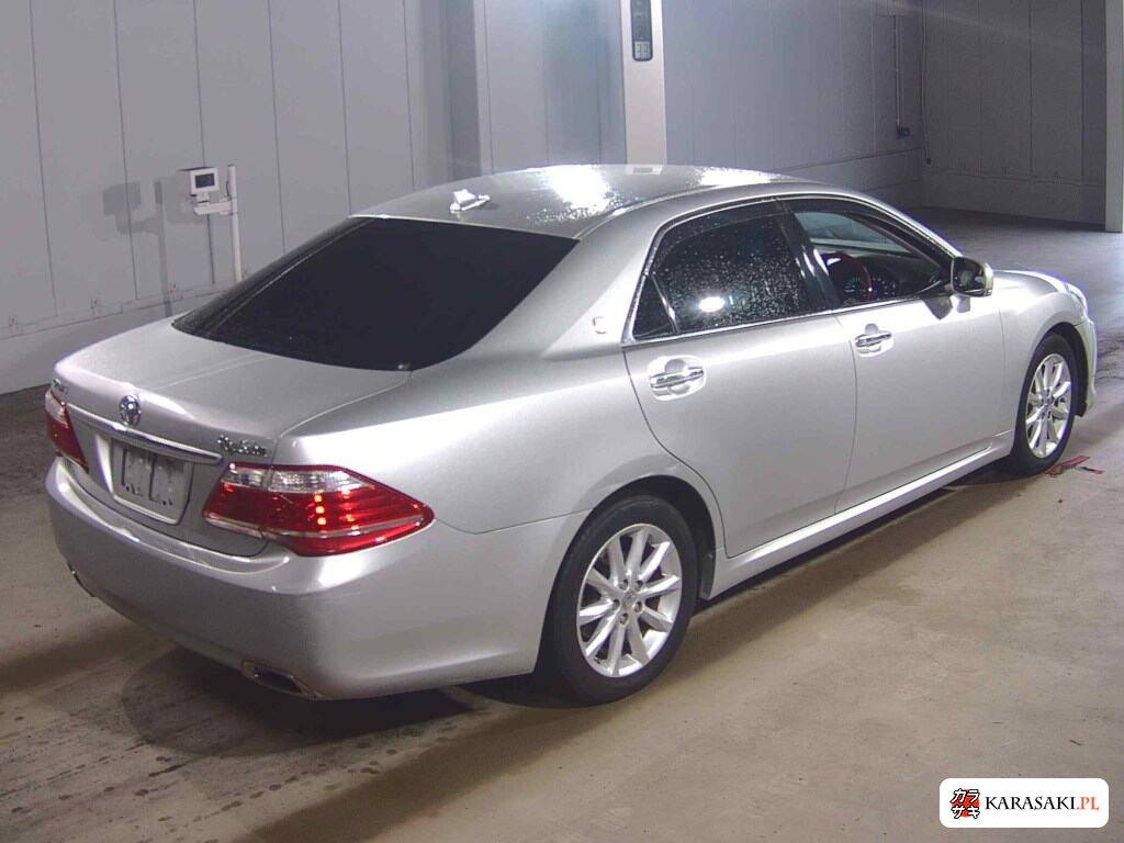 Toyota Crown 2010 z aukcji japońskiej