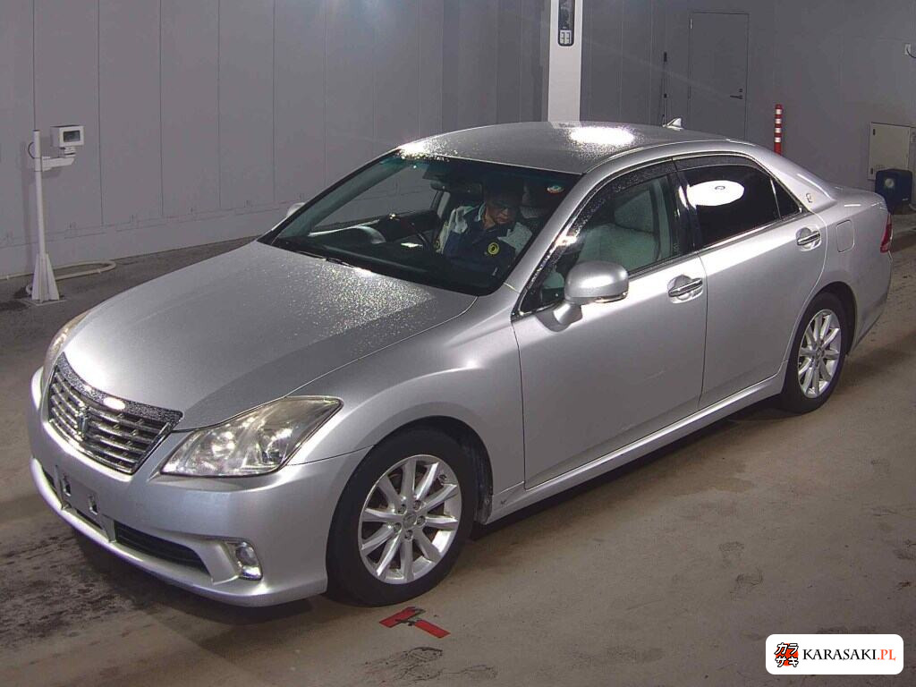 Toyota Crown 2010 z aukcji japońskiej